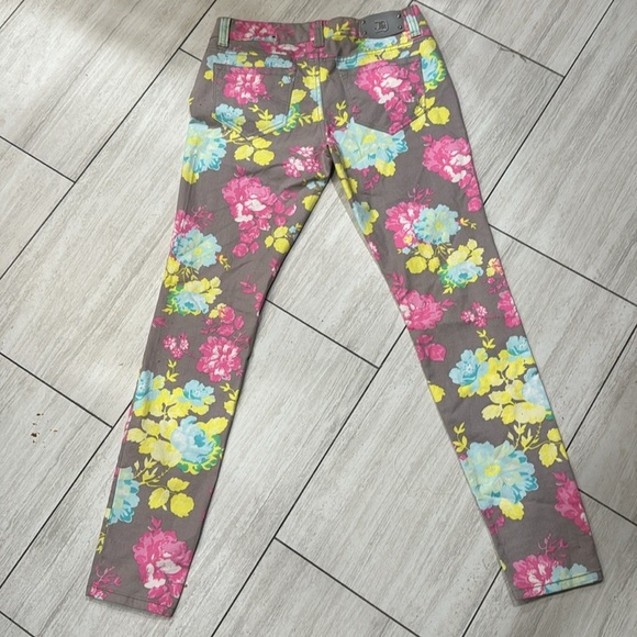 Beautiful Dollhouse skinny pants size 7 - Picture 7 of 8